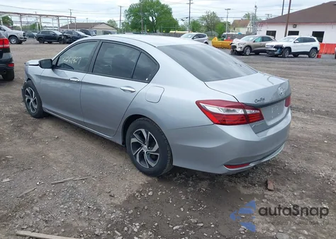 2016 Honda Accord Lx z USA, uszkodzony, nr VIN 1HGCR2F39GA148749